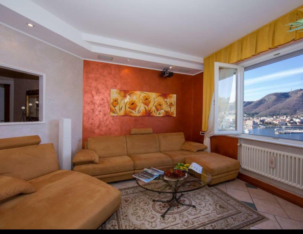 Lo Specchio Sul Lago - The House Of Travelers Комо Экстерьер фото